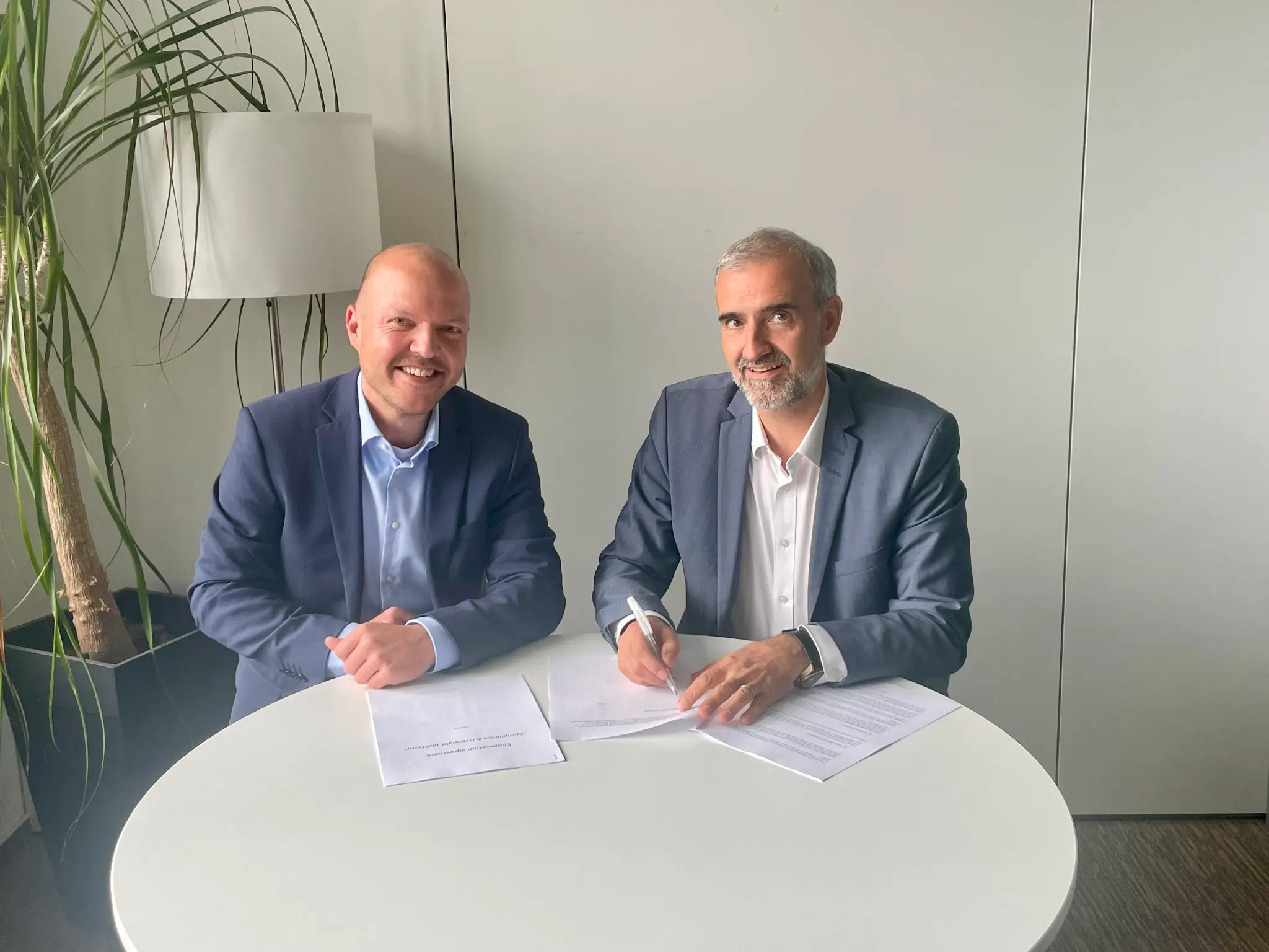 Kreios and ALFI agreement signing